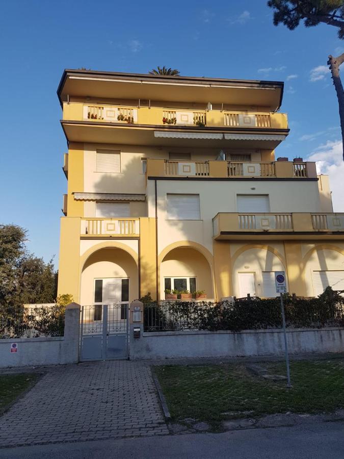 Apartamento Vittoria Marina Di Pietrasanta Extérieur photo